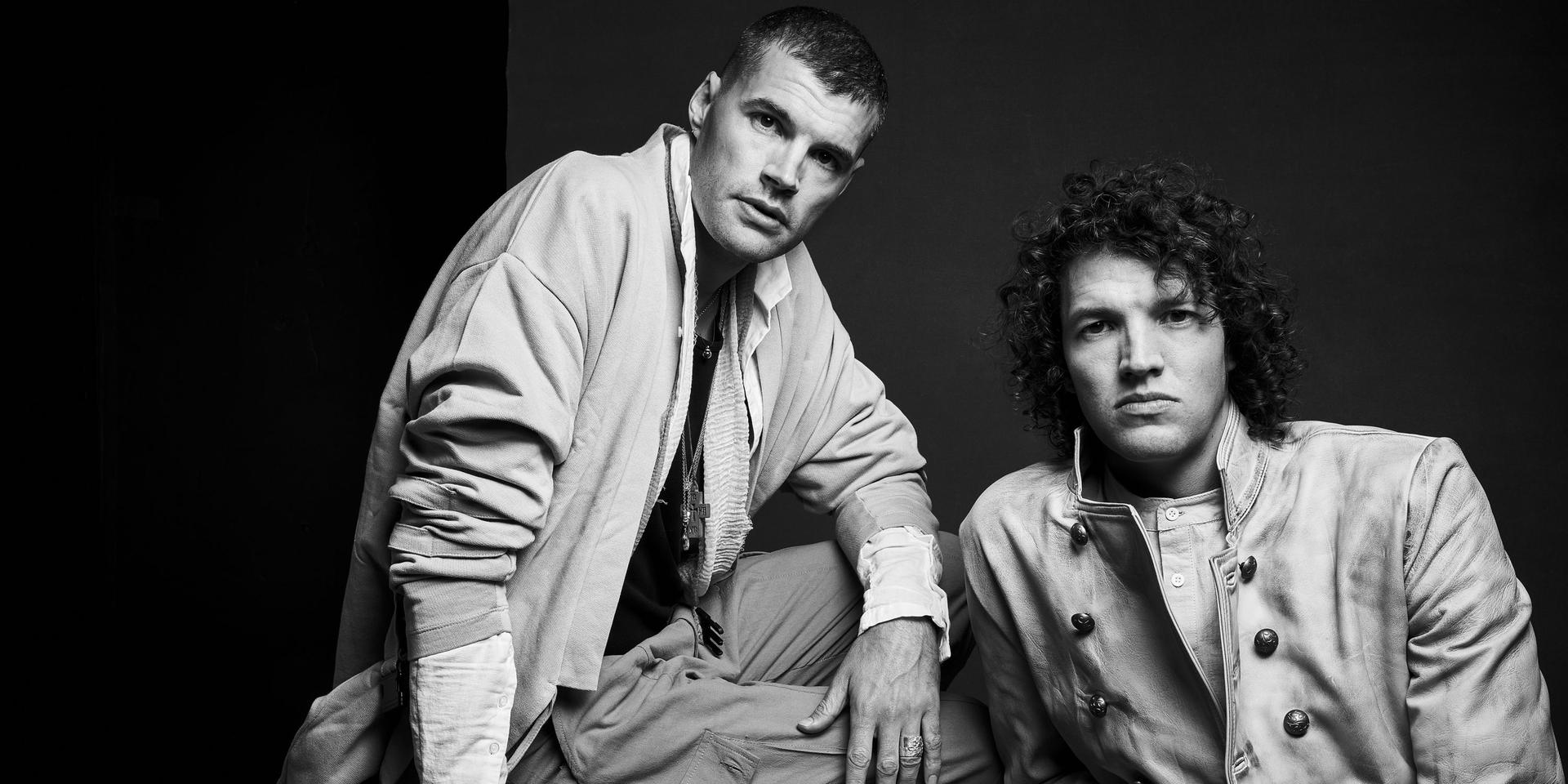 For KING & COUNTRY