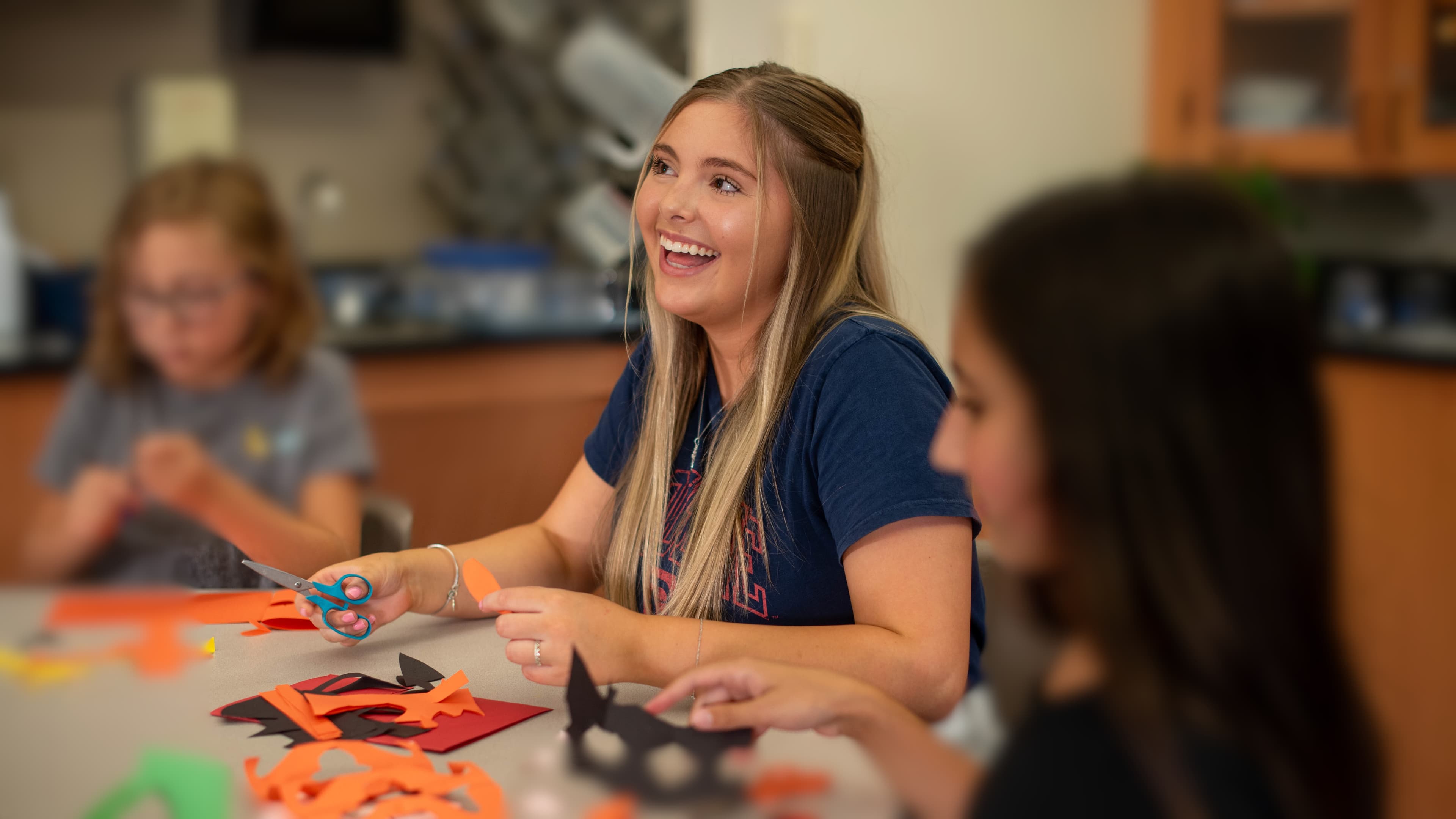 How This University Student Spread Christmas Cheer In Pittsburgh (+Podcast) 