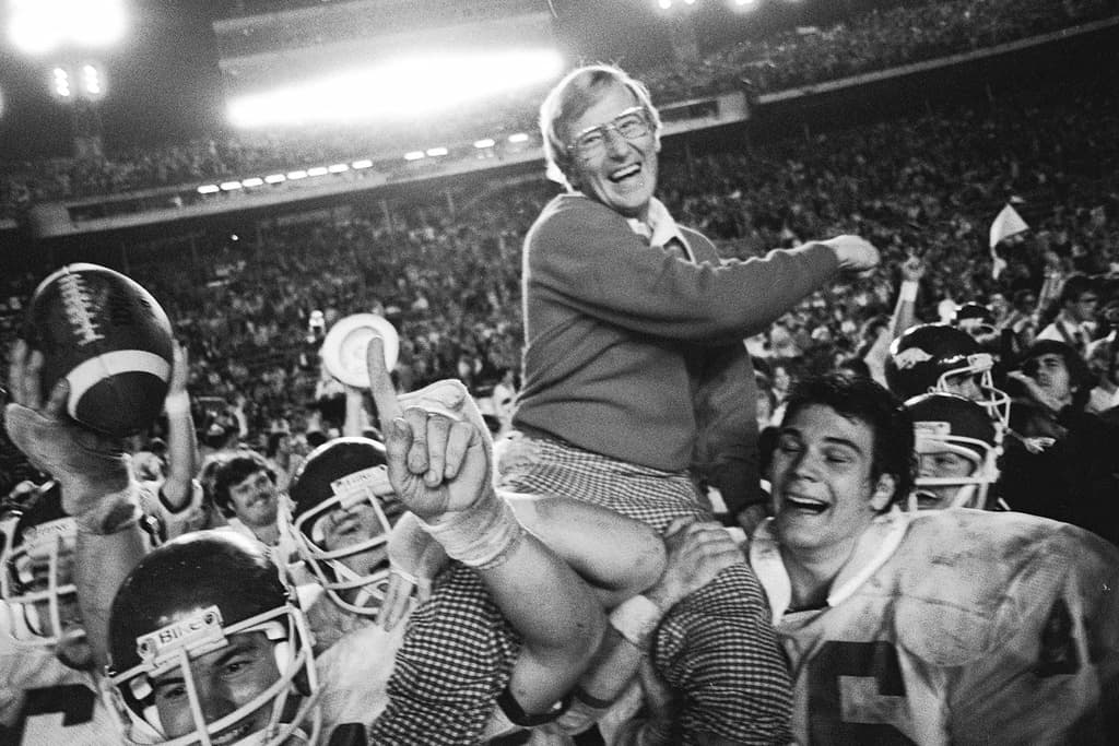 The Legacy Of Coach Lou Holtz Is Deep With Faith 